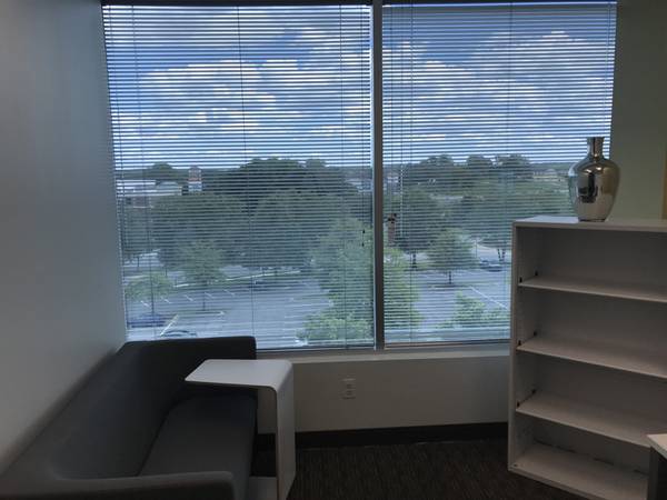 $1,197 / 90ft2 - Private Window Office, Bowie MD (Bowie Maryland)63822291366657120
