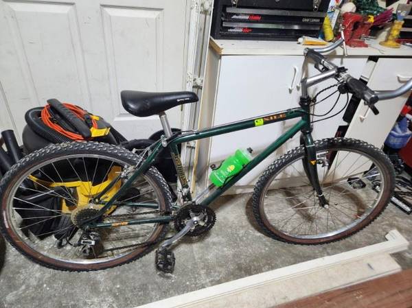 Mountain Bike exile 1