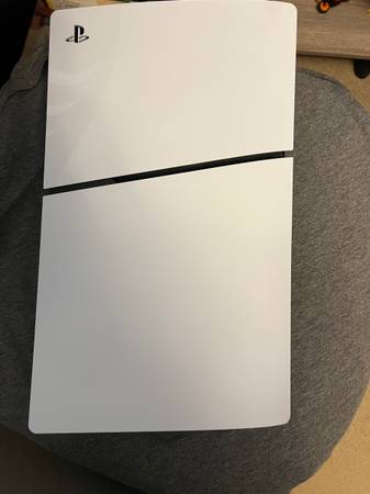 PlayStation 5 Slim 1