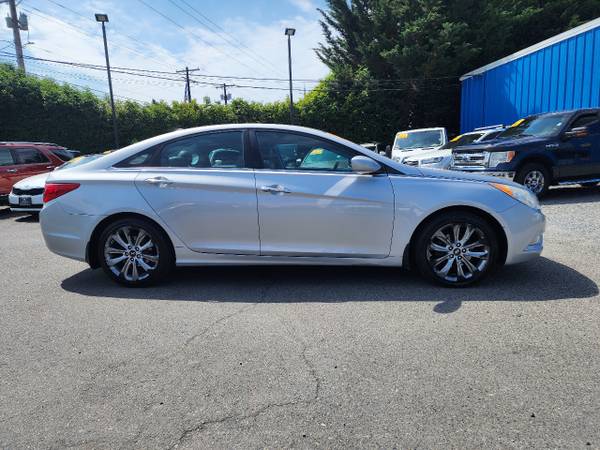 2011 Hyundai Sonata SE 2.0T - $6.995 (Seattle)63473385571969124