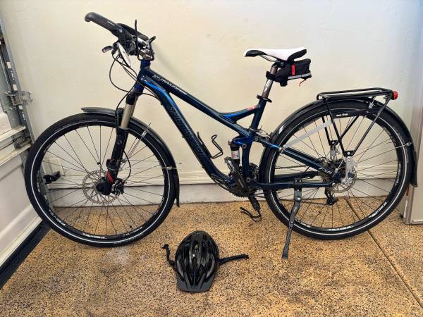 Specialized Stumpjumper Comp 29 Bicycle w DT SWISS RIMS 1