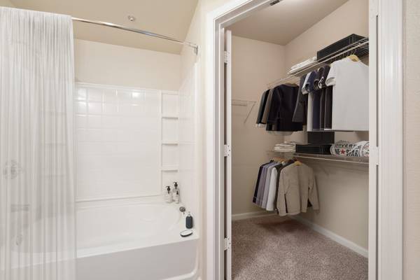 $2,611 / 3br - 1285ft2 - Concession Special !! Apply Same Day get 1st Month Rent Free! 3BD 2BA63961340399491120