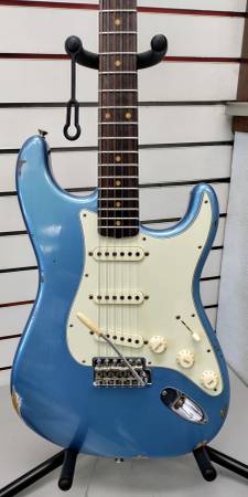 2018 FENDER STRATOCASTER CUSTOM SHOP RELIC 1960 REISSUE 1