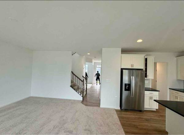 $2800.00 / 4br - 2400ft2 - Modern 4 - Bedroom Home with Upgraded Features – Available for Rent63953078416259123