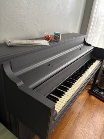 FREE upright piano 1
