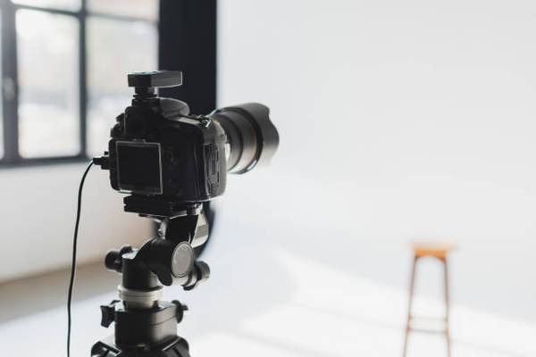 $550 PHOTOGRAPHY, IS IT YOUR PASSION? BEST PRIVATE STUDIO IN BERKELEY! (berkeley)63797012631043120