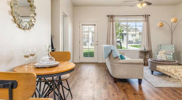 $1,875 / 3br - 1301ft2 - High Point en Overland, una de las mejores comunidades en Meridian (Meridian)63794945535747122