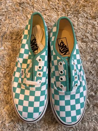 Vans size 6.5 shoe 1