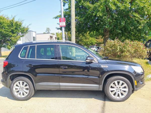 Tiguan Volkswagen 2009 - $3450 (Washington dc)63618545946497122