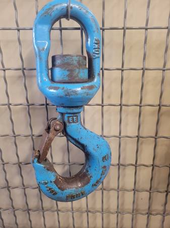 Alloy 5t Latched eye hook 1