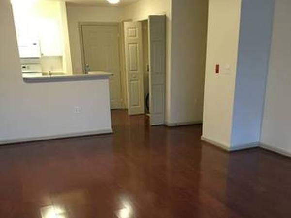 $2,541 / 1br - 1017ft2 - Breakfast bar, Upgraded kitchen, Washer and dryer- FULL SIZE!, Lofts (Woburn)63620394826499123