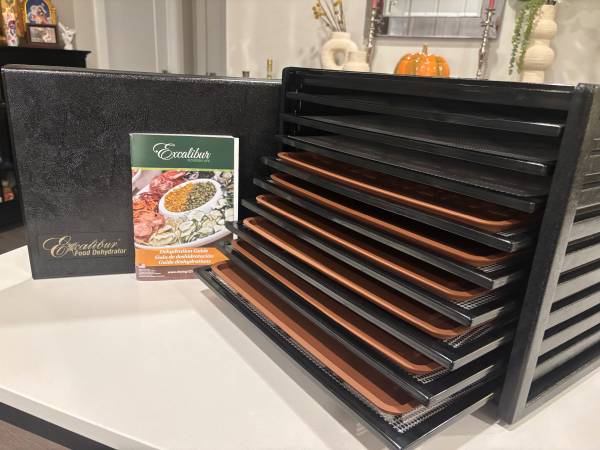 Excalibur 2900ECB 9-Tray Dehydrator + 6 Silicone Mats — Used Once — Ea 1