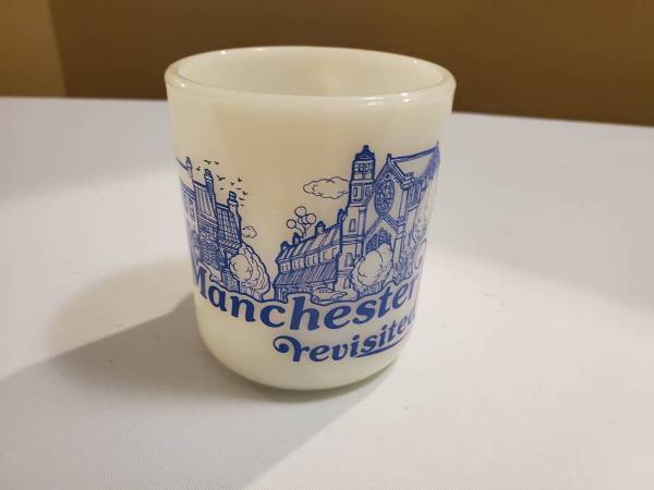 Vintage Galaxy Anchor Hocking Milk Glass Manchester Revisited Mug 1