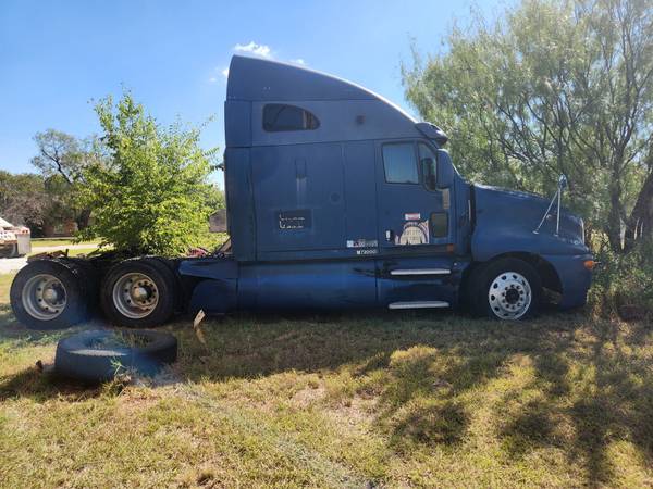 2003 Kenworth Truck 1