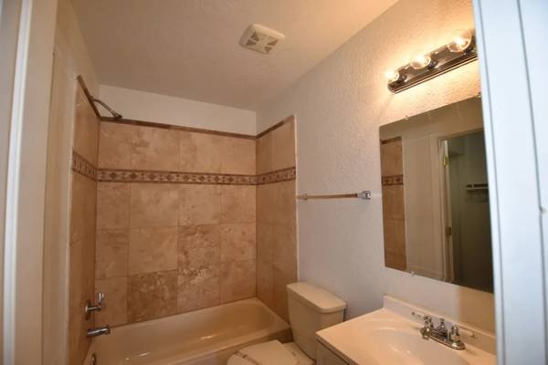 $1,345 / 3br - 1230ft2 - Ceiling Fan, Refrigerator with Ice Maker, Online Payments Available (Phoenix, AZ)64024824122499122