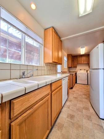 $3,995 / 3br - 944ft2 - Country Style 3bd Refurbished House w/Detached Garage @ 344 Warner Ave (sunnyvale)63940542935810121