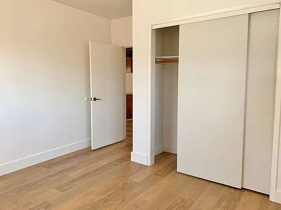 $2,010 / 3br - 1200ft2 - Charming 3-Bedroom Home with Spacious Backyard in Hollister (hollister)63857951912451120