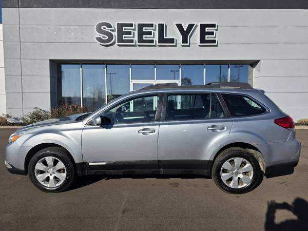 2012 Subaru Outback 2.5i 172k miles 1