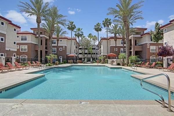 $2,835 / 2br - 1064ft2 - Comfortable 1064 sq ft 2 bd, 2 ba for all your needs. Call us now! (Phoenix)64024998916995123