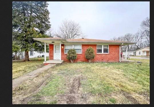 $1125.00 / 2br - 864ft2 - Bright and Sunny 2 BR/1 Full BA unit in a duplex home at corner lot in63989076120194120