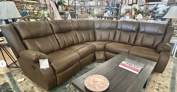 NEW Trail Boys 2-Piece Reclining Sectional Sofa/Couch 1