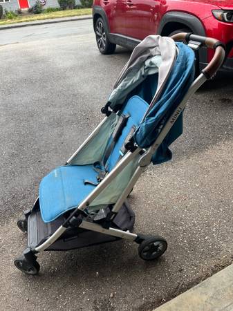 UppaBaby Minu Stroller set with Bassinet 1