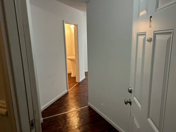 $900 ONEIDA, NY PRIME LOCATION - Studio Apartment - Everything Included! (Oneida, New York)63982838563330120