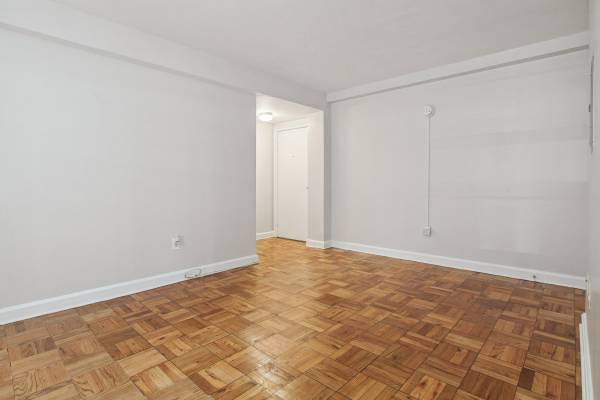 $1,699 Rise & Shine at The Phoenix – Your D.C. Nest Awaits! (Washington D.C.)63916757866882122