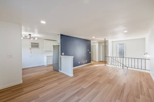 $2,155 / 3br - Townhomes de Eastmont!! Recién renovado 3 + habitación adicional x 2.5 (EMTH14) (East Wenatchee)63872425574019123