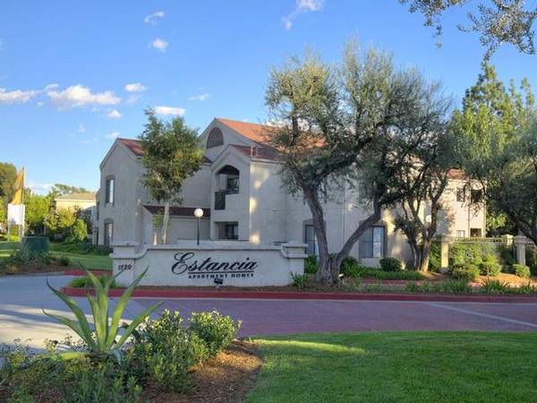 $2,250 / 2br - 873ft2 - Dishwasher, Window Covering, Controlled Access, Fitness Center64028081507586124