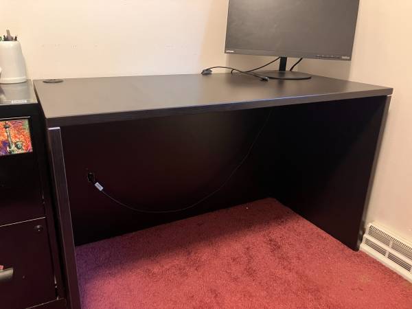 Desk 1