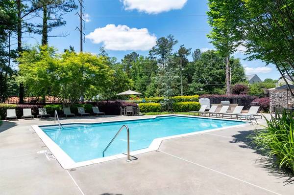 $1,470 / 1br - 596ft2 - Beautiful 1 bed / 1 bath in a great neighborhood! Ready to view now! (Alpharetta)63964265725826124