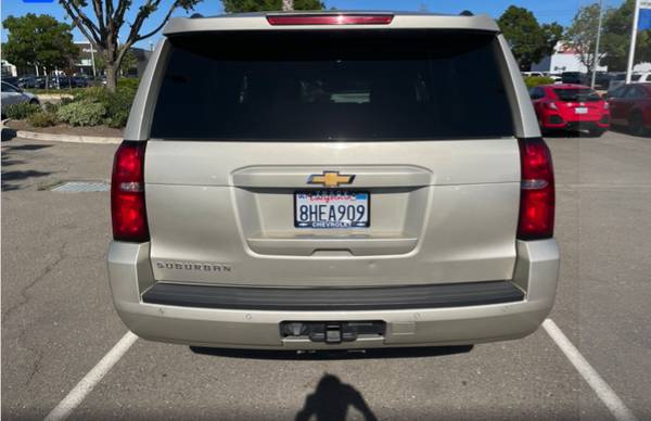 {Financiamiento disponible} - Chevrolet Suburban LT 2015 / 4x4 / asiento de tercera fila - $9500 (Hercules, Pinole, San Pablo, El Sob)63470229000451124