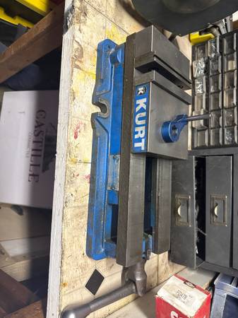KURT MACHINE VICE 1