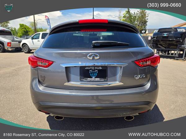 2017 INFINITI QX70, 3.7 AWD - $16,900 (AUTO HUB)63612321004417124