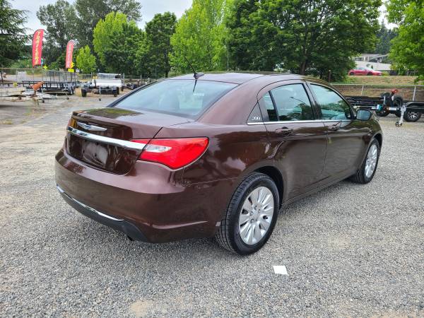 2012 CHRYSLER 200LX 4CYLINDER ( COLD A/C ) ( 117K MI) CLEAN RUNS GREAT - $3,995 (CALL FOR AVAILA1BILITY)63617234706049124