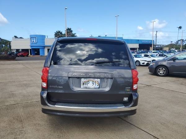 2019 Dodge Grand Caravan Gris EN VENTA - ¡¡EXCELENTE PRECIO!! - $15888.00 (Lihue)63617633984259124