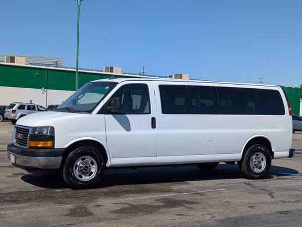 2018 GMC Savana 3500 Extended - Photo 4