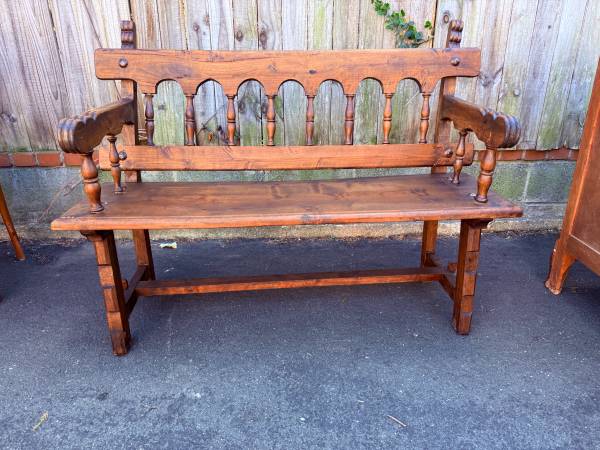 Vintage Spanish Baroque style pine bench 1