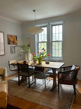 $1,500 / 1br - 700ft2 - Beautiful pre war one bedroom in Clinton Hill with cat Oct 3-18 (Clinton Hill)63788385034371121
