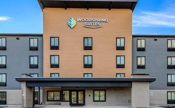 Managers Special for Your First Month - A Smart Apartment Alternative! 1