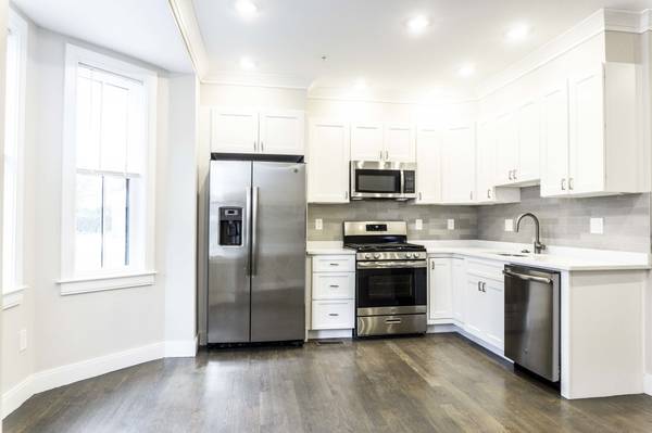 $4,925 / 3br - 2 month free and NO FEE. Modern 3 bed in Allston. (Allston)63809989322243121