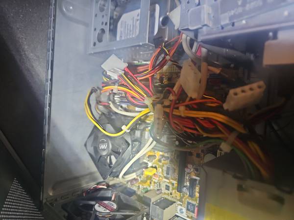 Lot computers, chasis gooodies 1