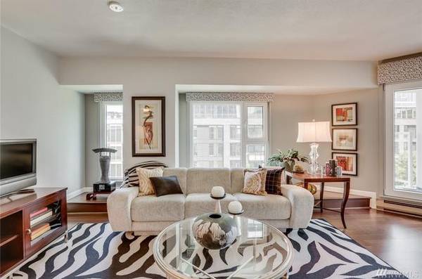 $1,900 / 1br - 787ft2 - Cozy 1 bed/1 bath (Seattle)63948085063682120