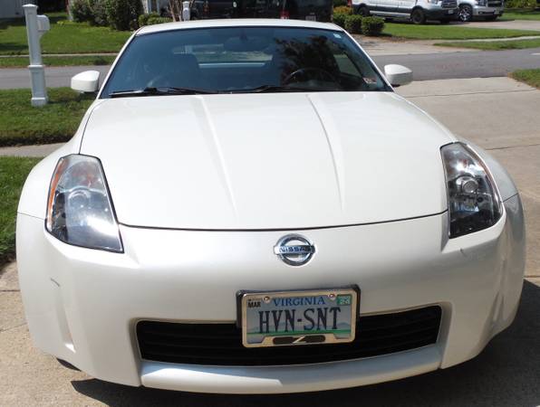Limpio, todo original, de un solo dueño, Nissan 350Z, solo 43 mil millas - $19,999 (Virginia Beach)63621705619971123