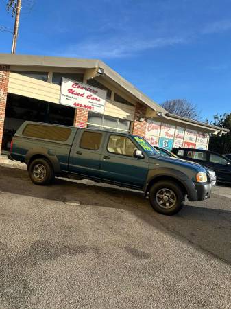 Nissan Frontier Crew Cab - $7995.00 (Eureka Ca)63470787214083121
