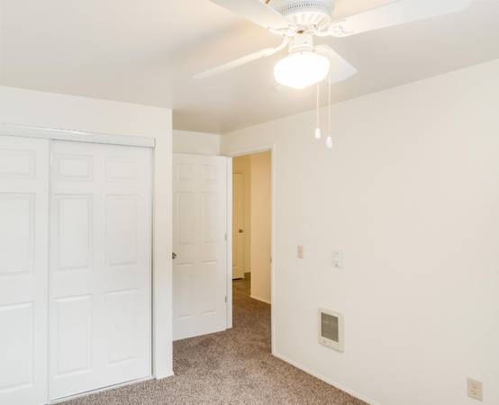 $1,550 / 2br - $1700 OFF - Outskirts of Portland, On-Site Maintenance, WD Included (Glenfair)63867270510465121