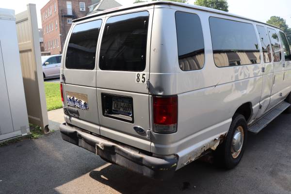 2006 Ford E350 extended van - $6,500 (Albany)63478011680515122