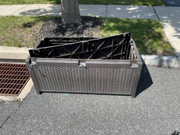 Free Storage bin 1