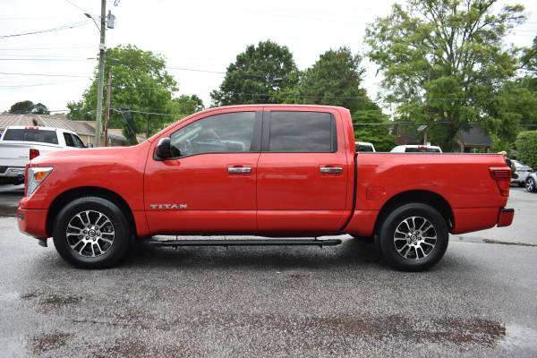 1 propietario, Nissan Titan SV Crew Cab V8 2021, GARANTÍA, ¡sin cargo por documentación! Como nuevo - $22,990 (www.apexcarandtrucksales.net)63470076000387122